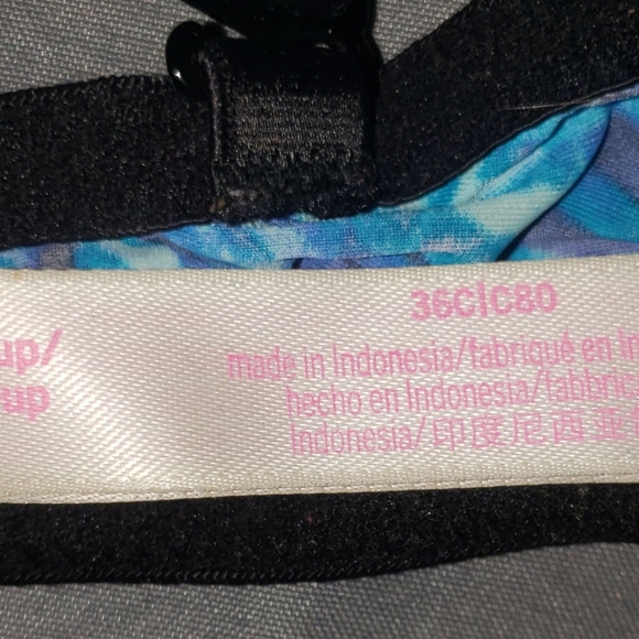 PINK bra - Picture 3 of 3